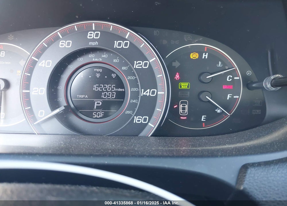 2013 HONDA ACCORD VIN: 1HGCR2F53DA100838