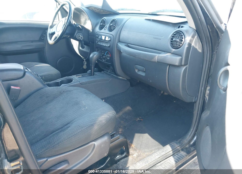 2004 JEEP LIBERTY SPORT VIN: 1J8GL48K54W294901