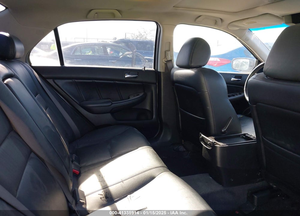 2004 HONDA ACCORD 2.4 EX VIN: JHMCM56834C035453