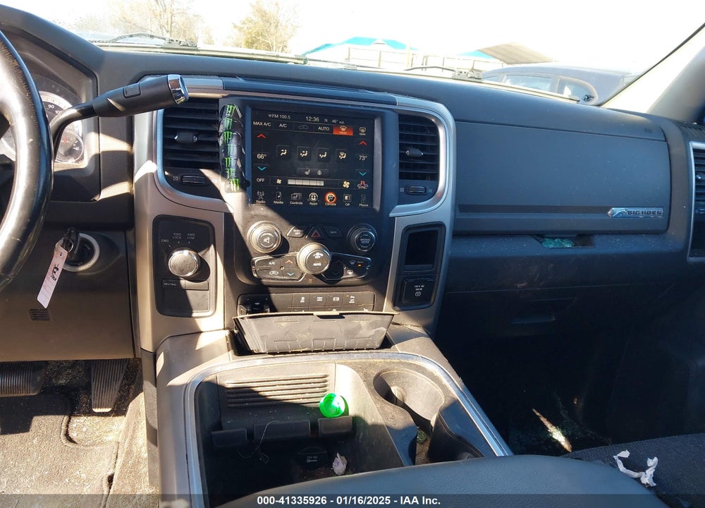 2016 RAM 3500 BIG HORN VIN: 3C63RRHL5GG128575