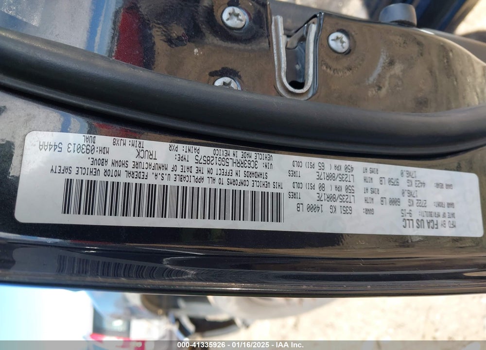 2016 RAM 3500 BIG HORN VIN: 3C63RRHL5GG128575