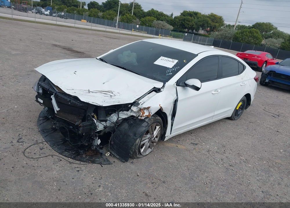 2019 HYUNDAI ELANTRA VIN: 5NPD84LF1KH464583