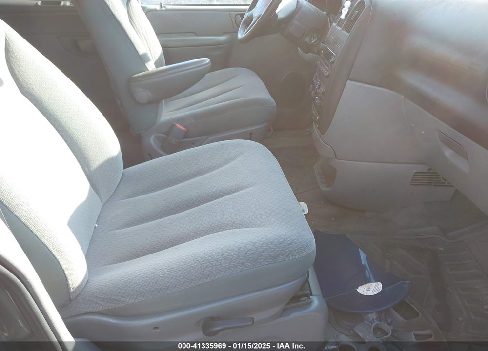 2005 DODGE GRAND CARAVAN SE VIN: 1D4GP24R05B377263
