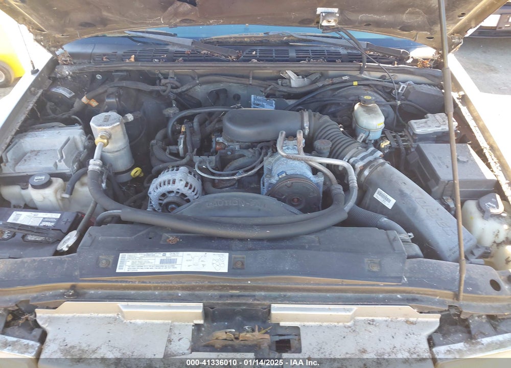 2002 CHEVROLET BLAZER LS VIN: 1GNDT13W52K213071