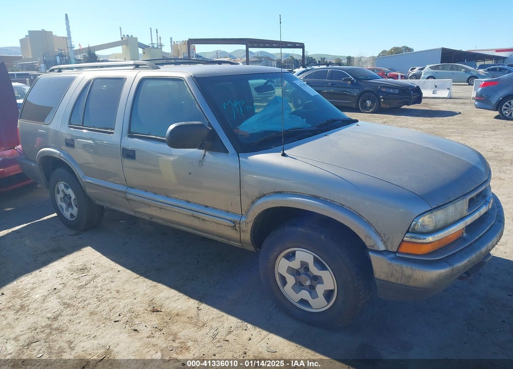 2002 CHEVROLET BLAZER LS VIN: 1GNDT13W52K213071