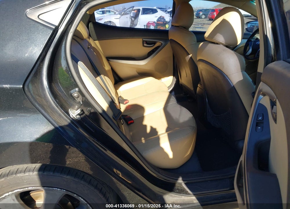 2012 HYUNDAI ELANTRA VIN: 5NPDH4AE4CH118524