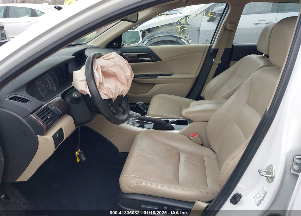 2016 HONDA ACCORD VIN: 1HGCR2F84GA168029