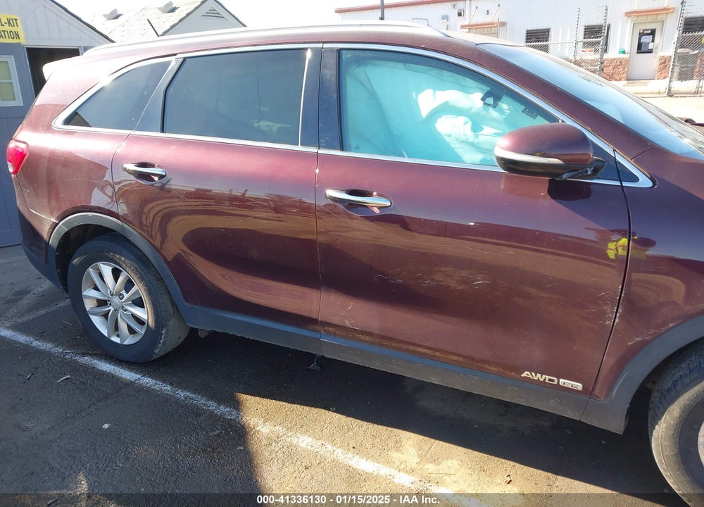 2017 KIA SORENTO 3.3L LX VIN: 5XYPGDA58HG227907