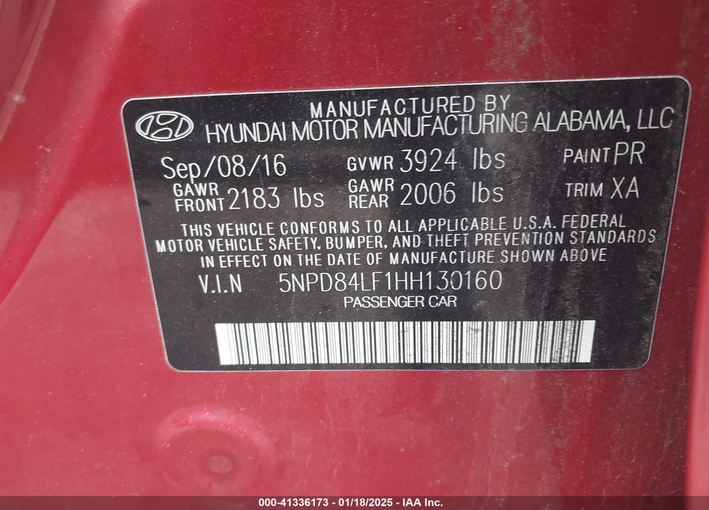 2017 HYUNDAI ELANTRA VIN: 5NPD84LF1HH130160