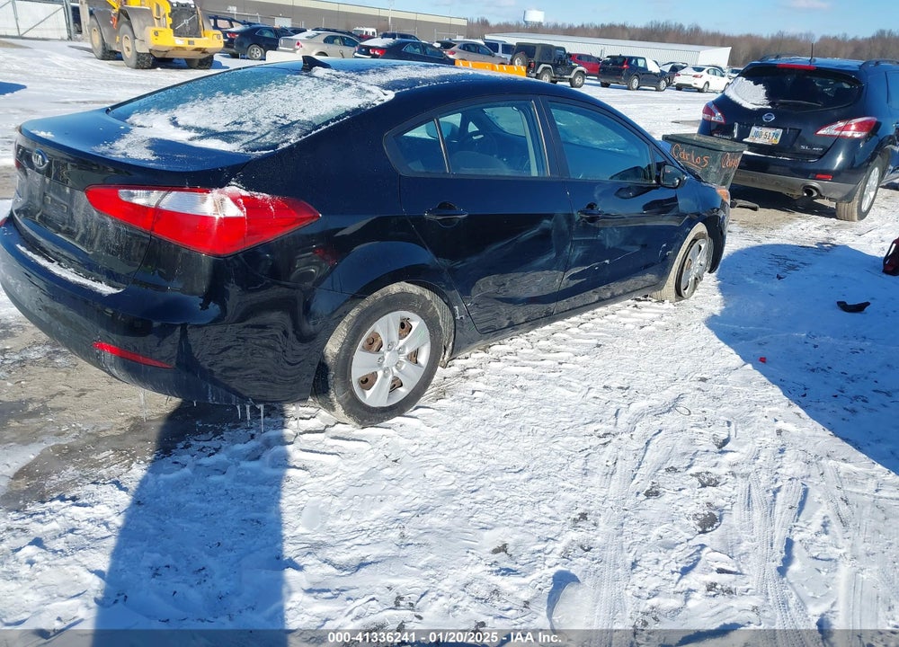 2015 KIA FORTE VIN: KNAFX4A65F5370563