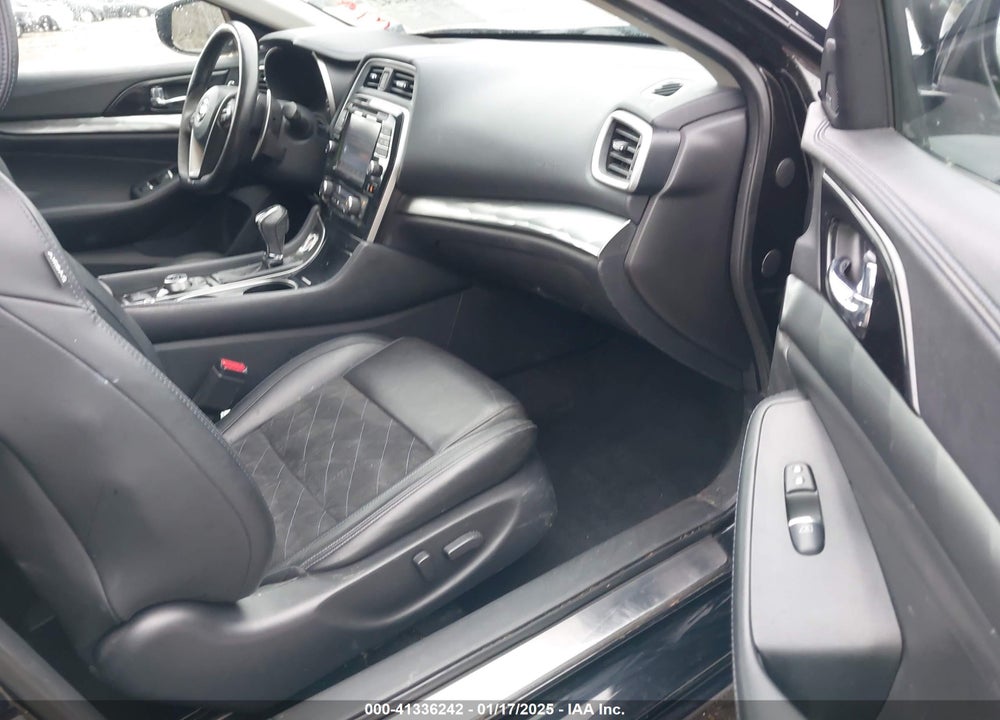 2017 NISSAN MAXIMA 3.5 SR VIN: 1N4AA6AP5HC403553