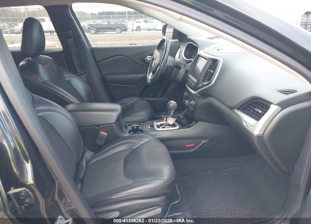 2016 JEEP CHEROKEE TRAILHAWK VIN: 1C4PJMBS6GW334770