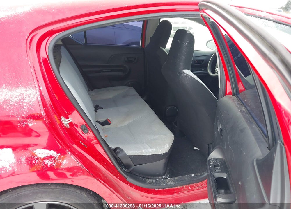 2015 TOYOTA PRIUS C ONE VIN: JTDKDTB39F1109923