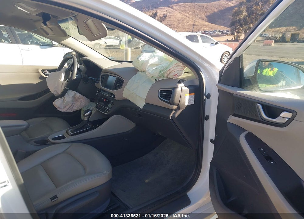 2019 HYUNDAI IONIQ VIN: KMHC75LC2KU131594