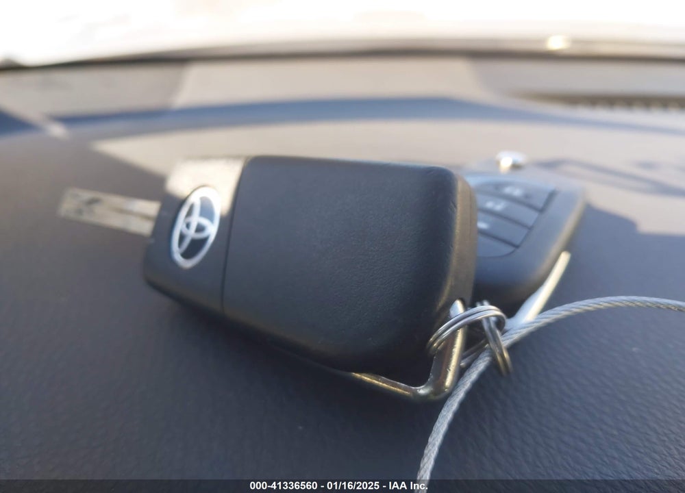 2020 TOYOTA CAMRY VIN: 4T1G11AK2LU398256