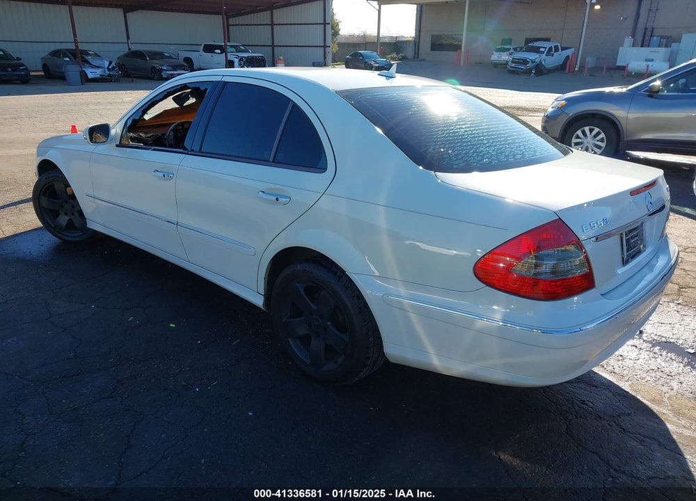 2007 MERCEDES-BENZ E 550 4MATIC VIN: WDBUF90X77X212587