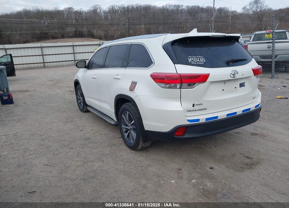 2018 TOYOTA HIGHLANDER XLE VIN: 5TDKZRFH3JS541509