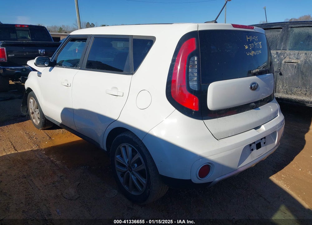 2018 KIA SOUL VIN: KNDJP3A52J7901326