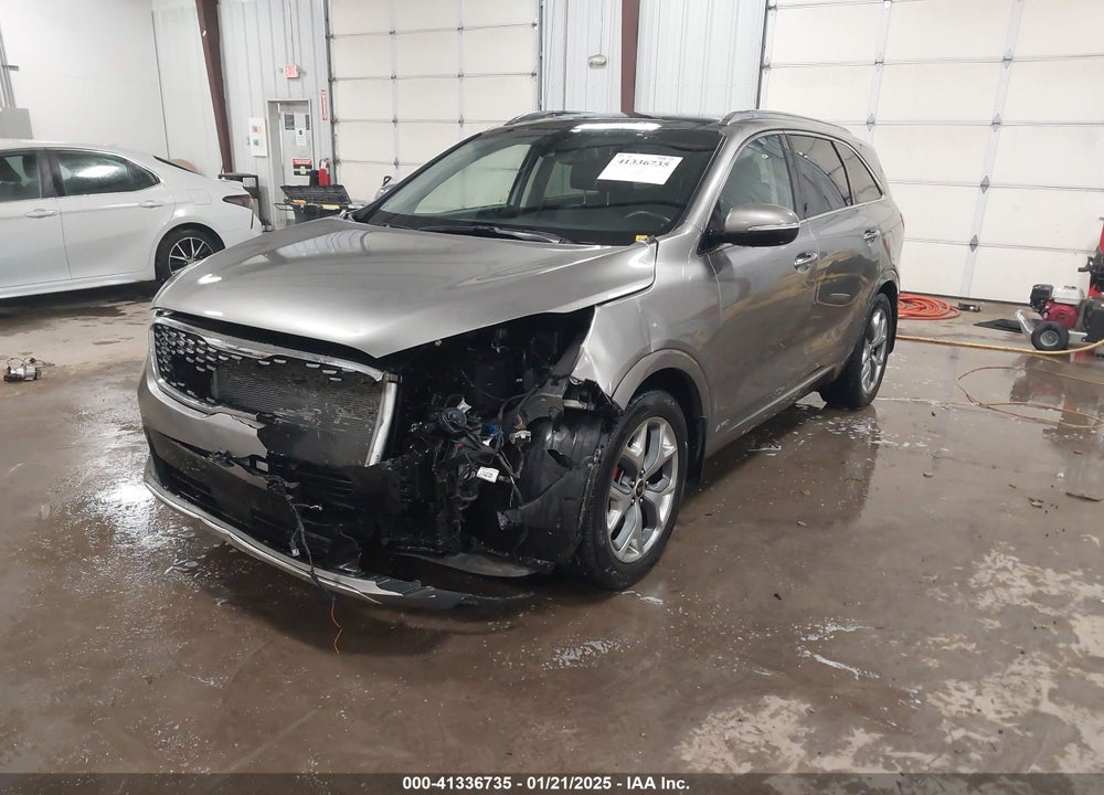 2019 KIA SORENTO 3.3L SX VIN: 5XYPKDA58KG547704