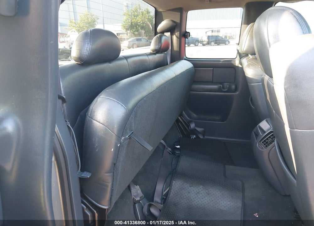 2000 CHEVROLET SILVERADO 1500 LT VIN: 2GCEK19T1Y1117024