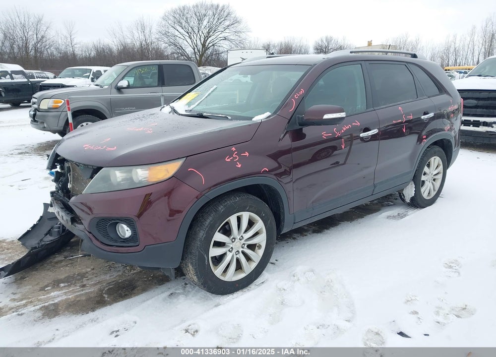 2011 KIA SORENTO LX V6 VIN: 5XYKT4A29BG166134