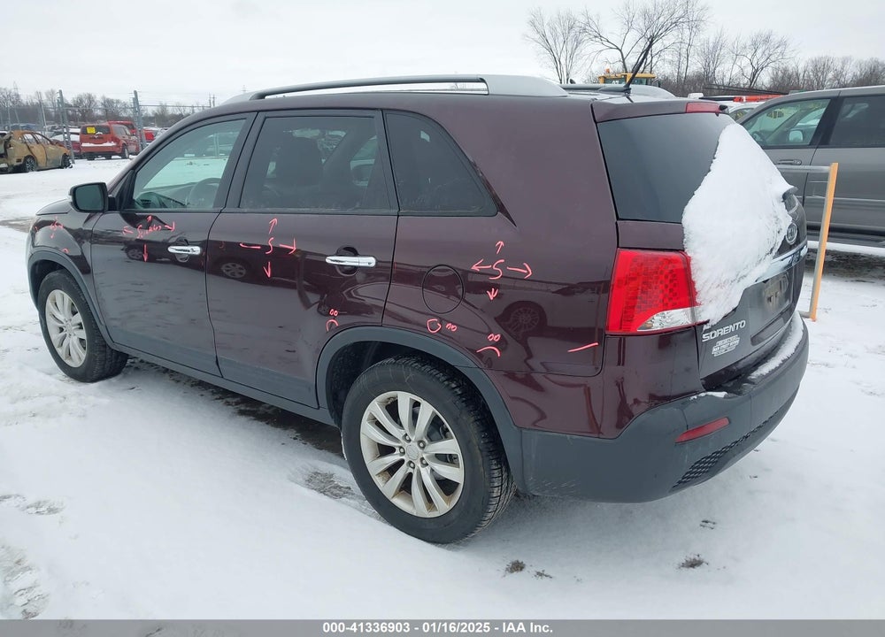 2011 KIA SORENTO LX V6 VIN: 5XYKT4A29BG166134