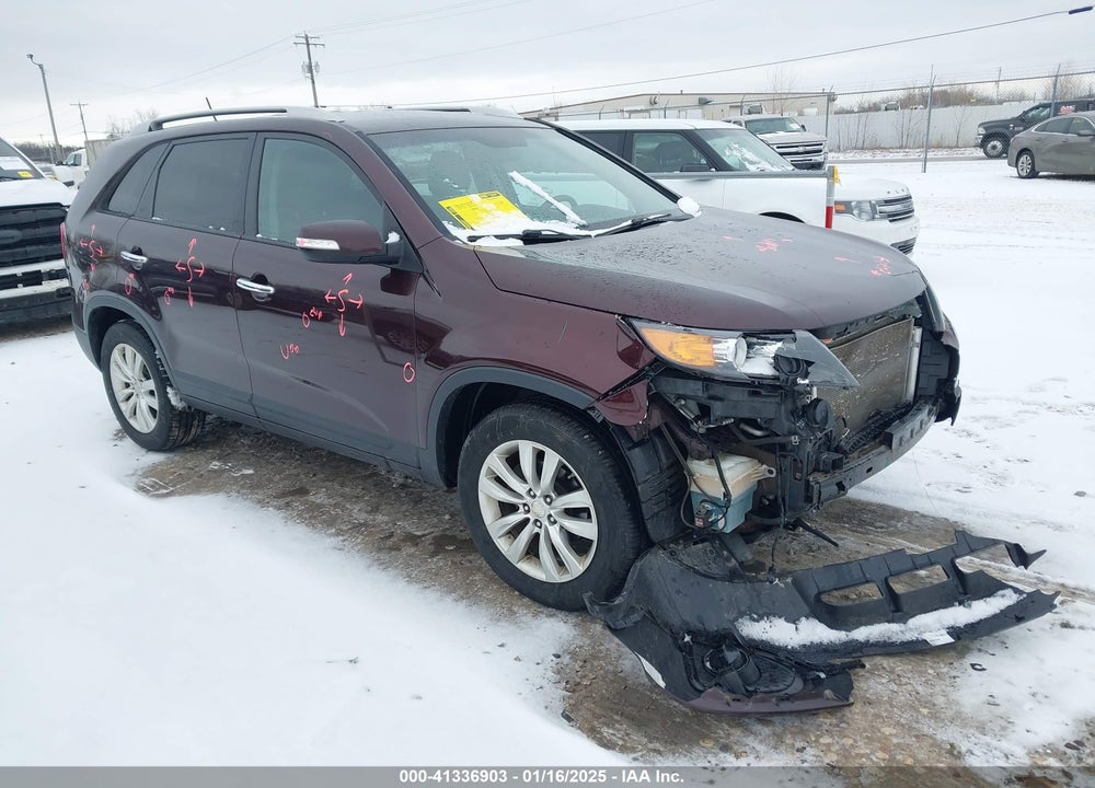 2011 KIA SORENTO LX V6 VIN: 5XYKT4A29BG166134