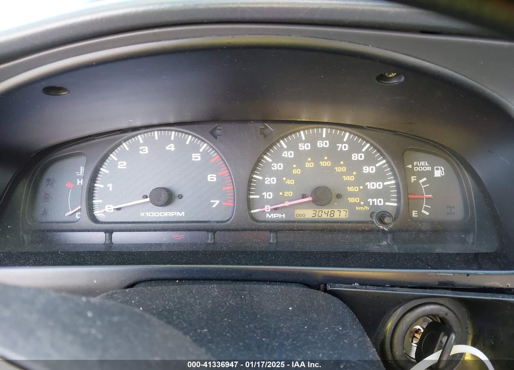1999 TOYOTA 4RUNNER SR5 V6 VIN: JT3GN86R9X0132614