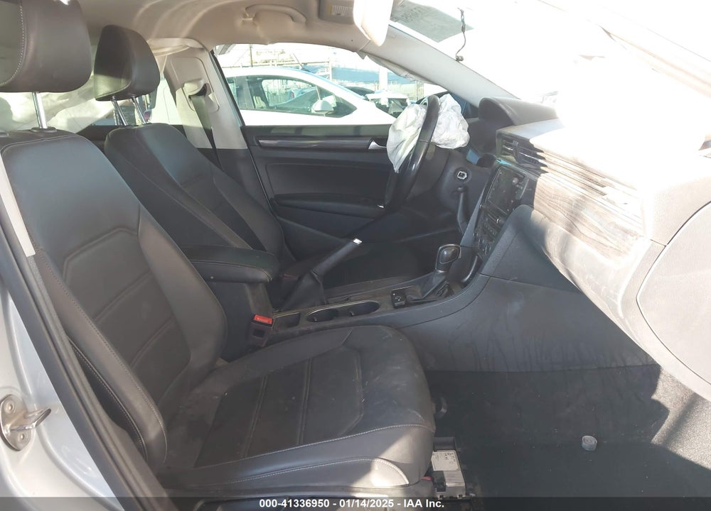 2020 VOLKSWAGEN PASSAT VIN: 1VWMA7A37LC019497