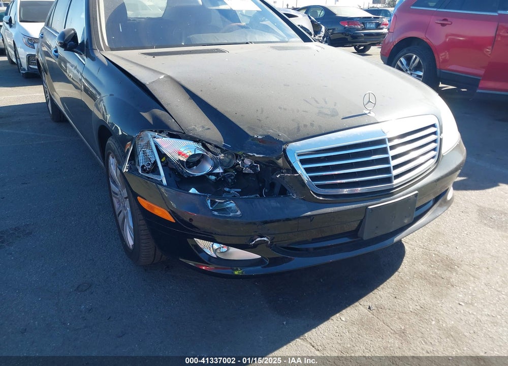 2009 MERCEDES-BENZ S 550 VIN: WDDNG71X99A262652