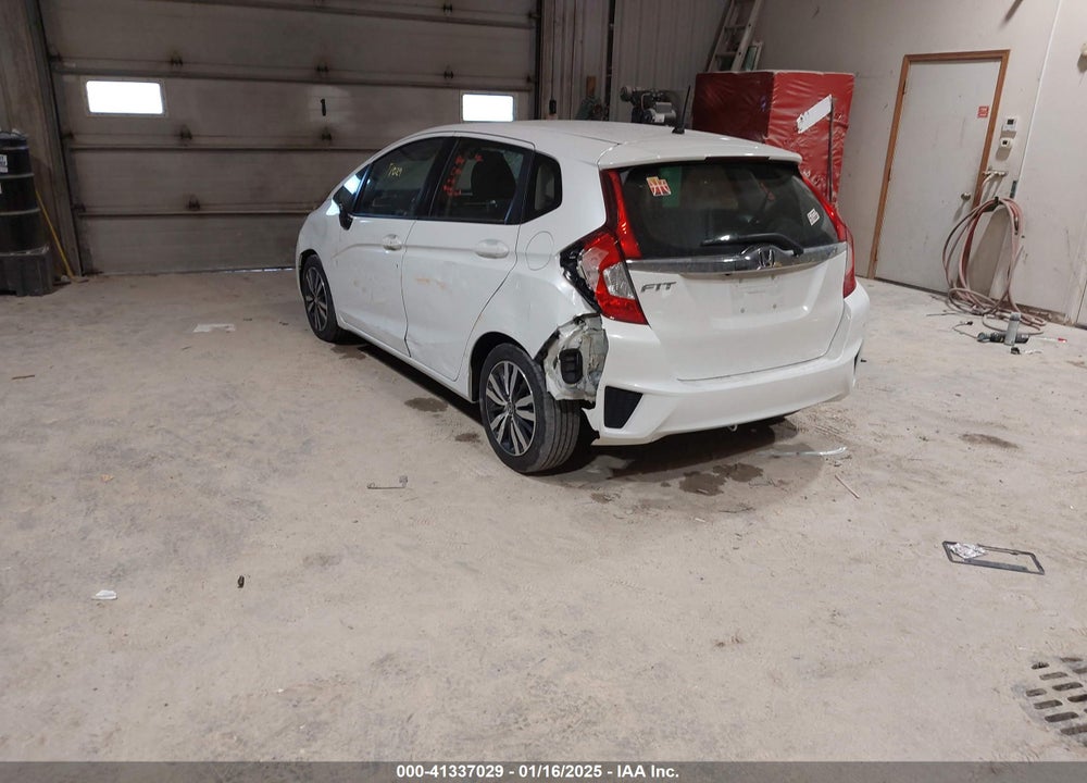 2017 HONDA FIT VIN: JHMGK5H76HS022381