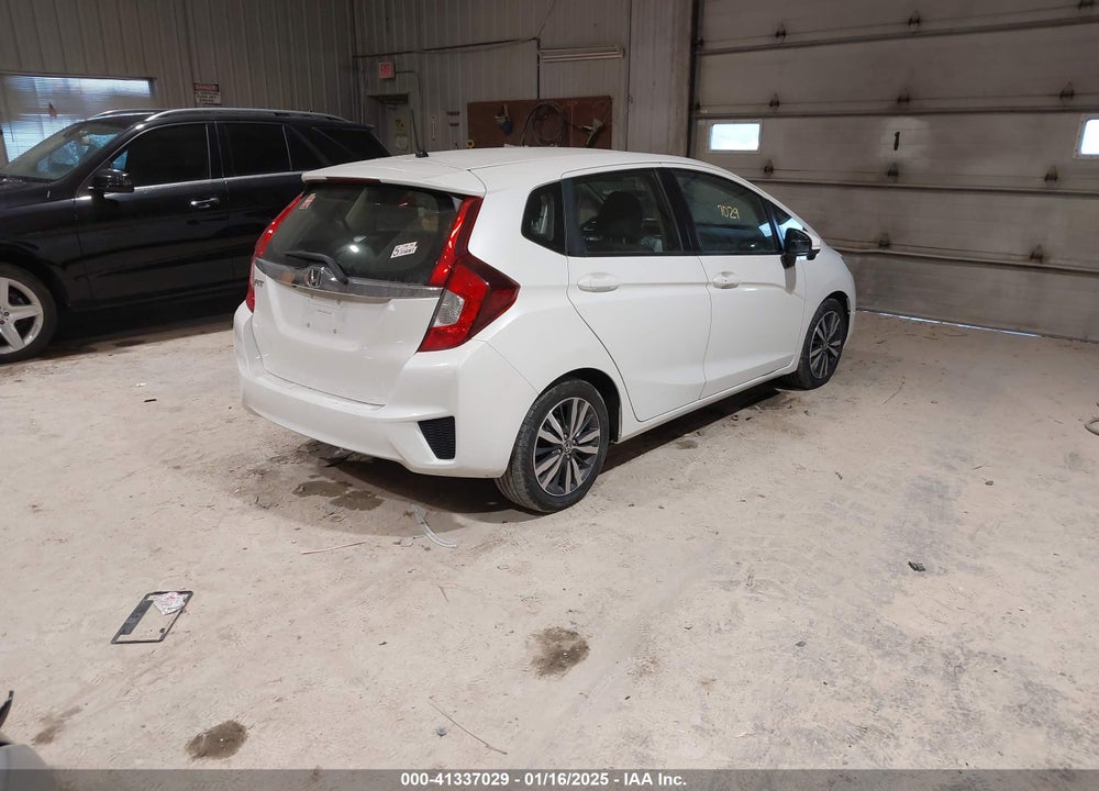 2017 HONDA FIT VIN: JHMGK5H76HS022381