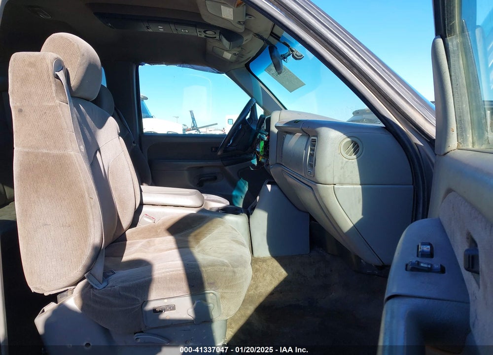 2000 GMC SIERRA 1500 SLE VIN: 2GTEK19T4Y1132228