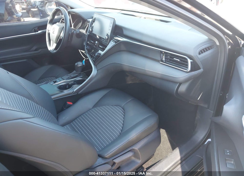 2024 TOYOTA CAMRY HYBRID VIN: 4T1S31AK3RU627606