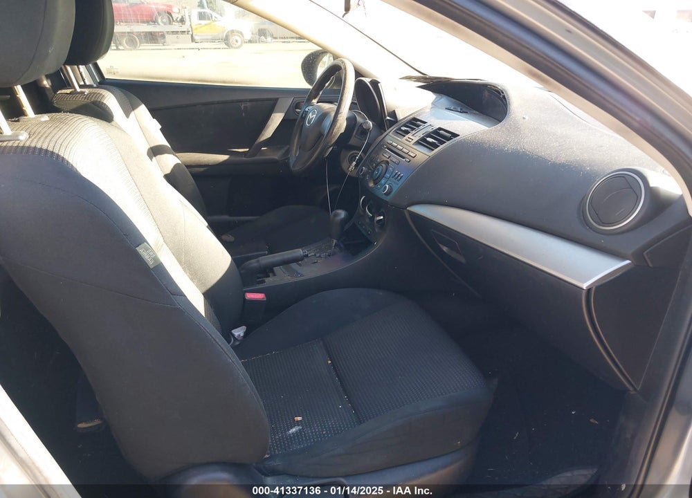 2013 MAZDA MAZDA3 VIN: JM1BL1TG4D1735739