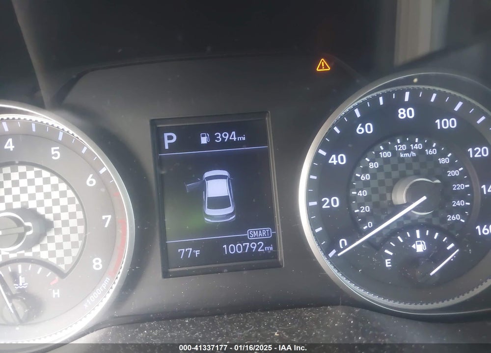2019 HYUNDAI ELANTRA VIN: 5NPD84LFXKH423823