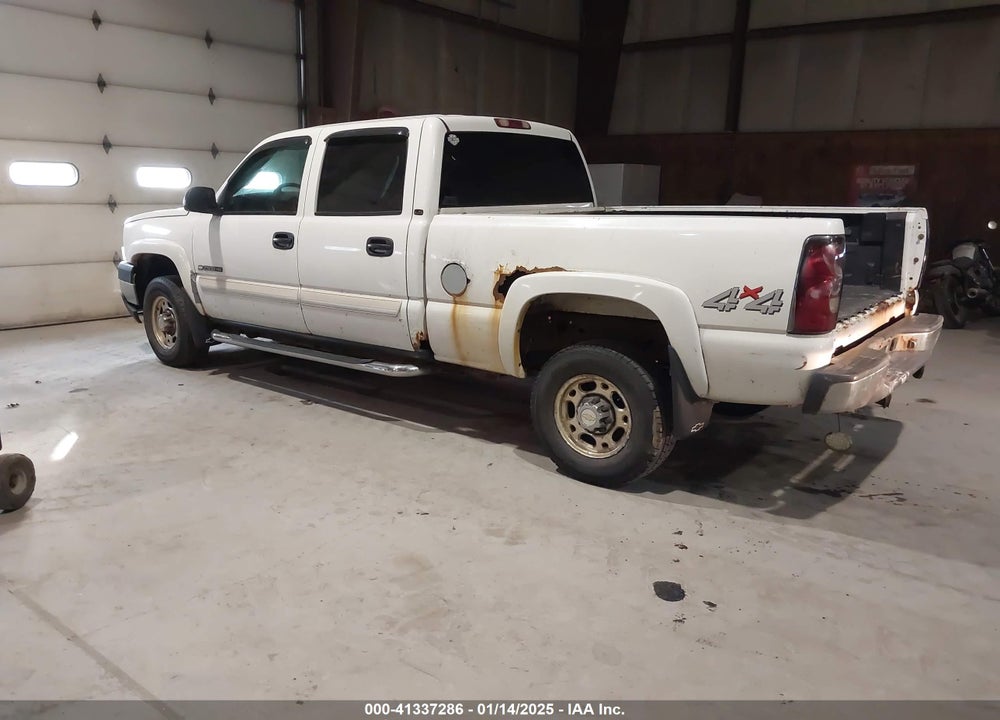 2004 CHEVROLET SILVERADO 2500HD LS VIN: 1GCHK23U84F255523