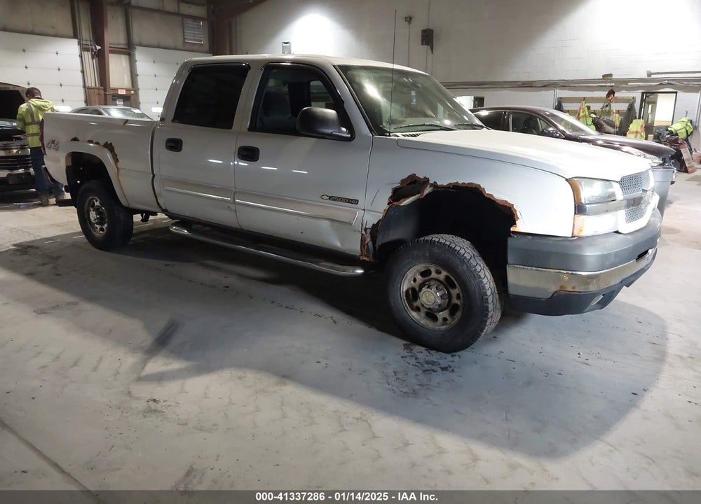 2004 CHEVROLET SILVERADO 2500HD LS VIN: 1GCHK23U84F255523