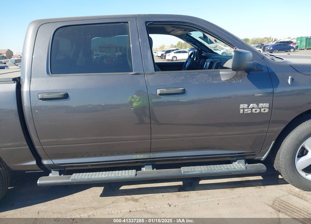2015 RAM 1500 VIN: 1C6RR7KG1FS769305