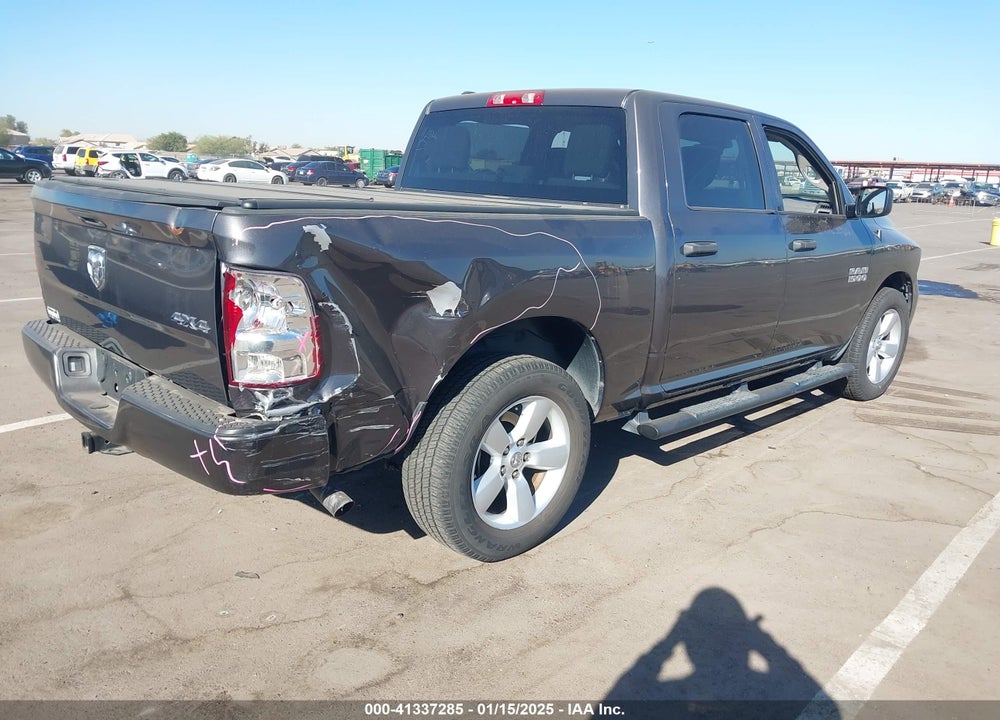 2015 RAM 1500 VIN: 1C6RR7KG1FS769305