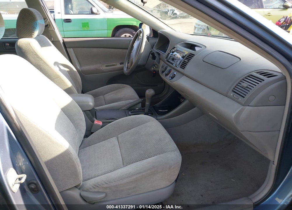 2004 TOYOTA CAMRY LE VIN: 4T1BE32K14U918201