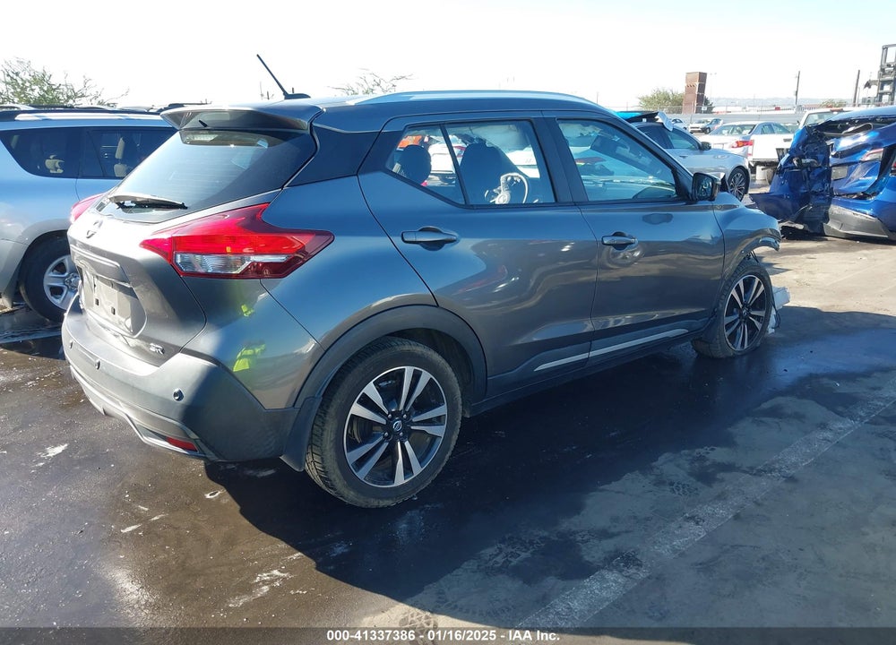 2020 NISSAN KICKS SR XTRONIC CVT VIN: 3N1CP5DV8LL482500