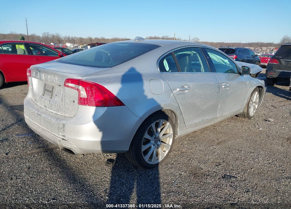 2018 VOLVO S60 VIN: LYV402TK5JB159465