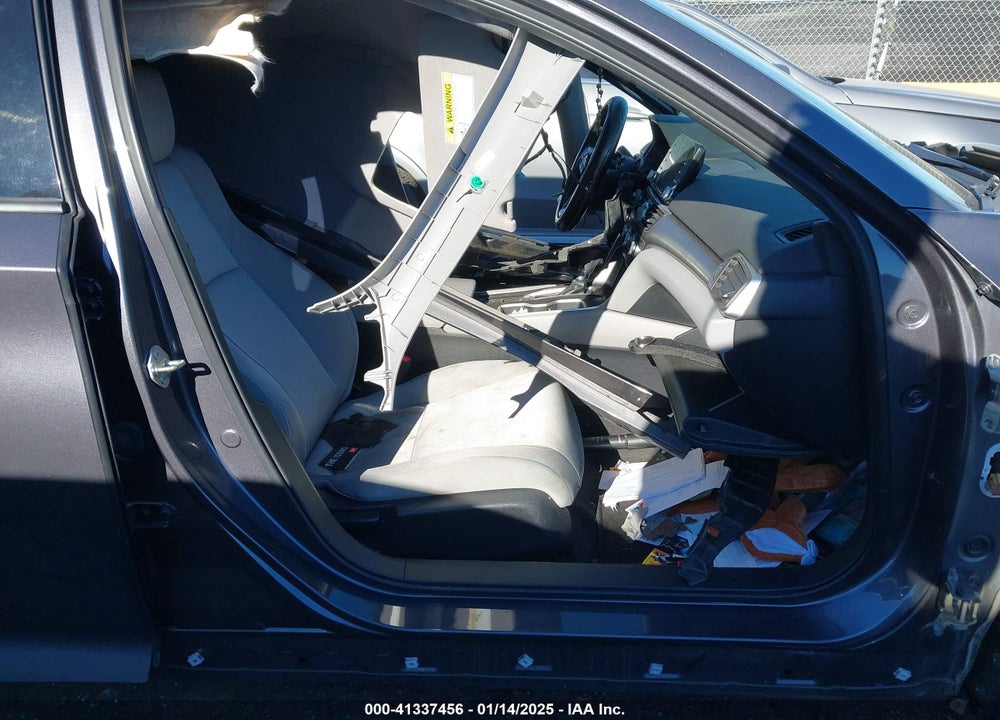 2018 HONDA ACCORD VIN: 1HGCV1F17JA067695