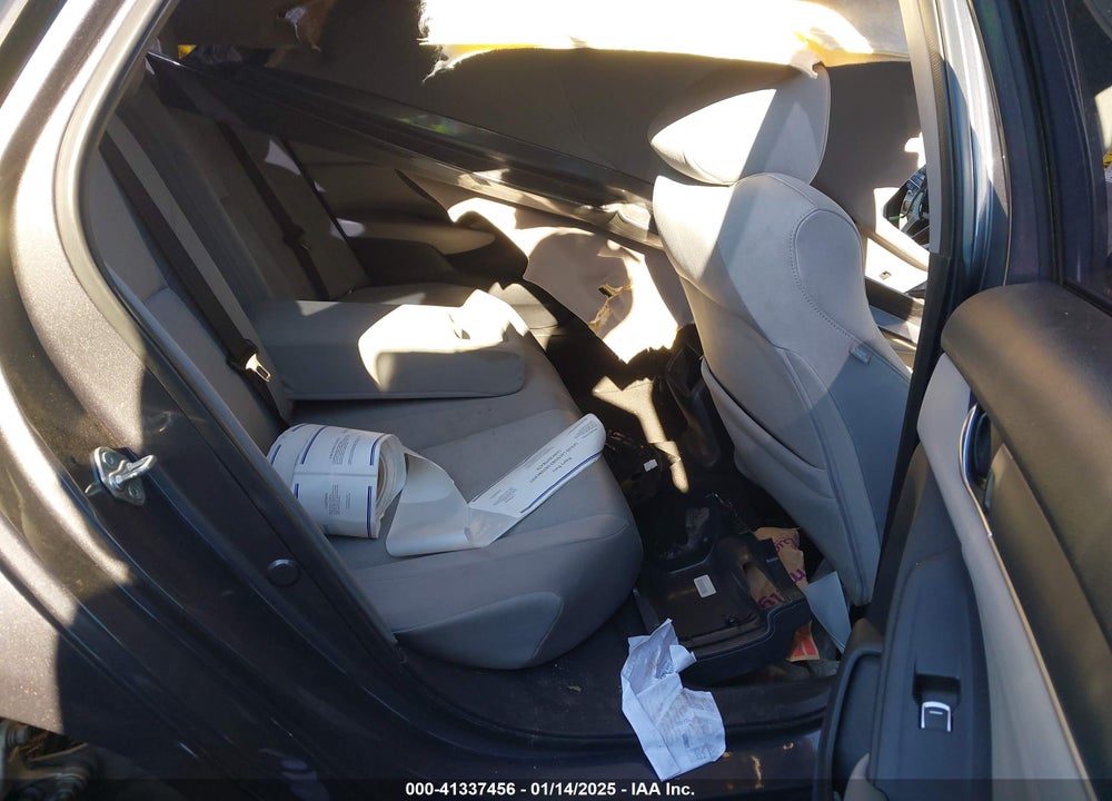 2018 HONDA ACCORD VIN: 1HGCV1F17JA067695