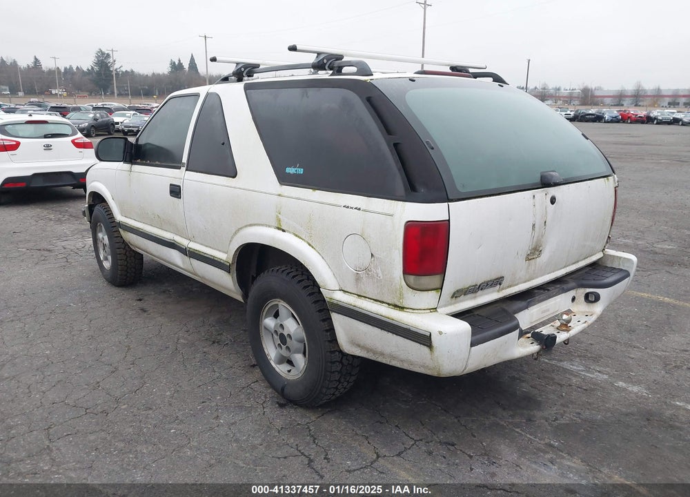 2000 CHEVROLET BLAZER LS VIN: 1GNCT18W6YK294336