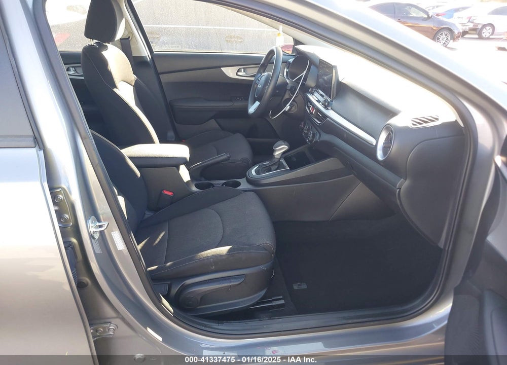 2023 KIA FORTE LXS VIN: 3KPF24AD7PE665265