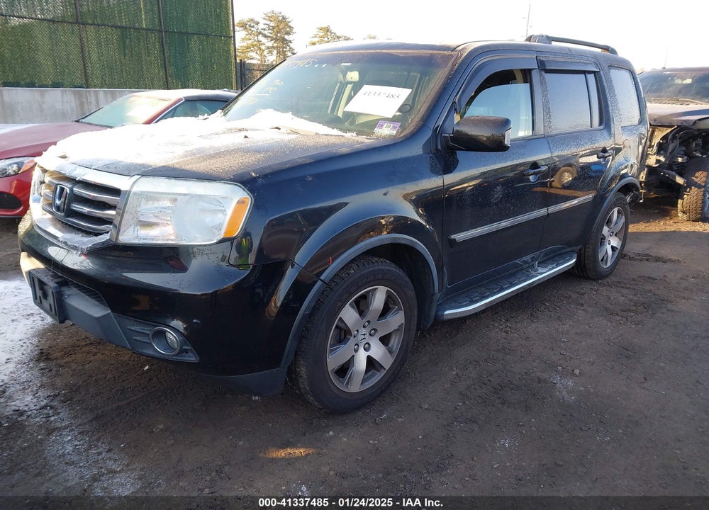 2015 HONDA PILOT TOURING VIN: 5FNYF4H97FB009509