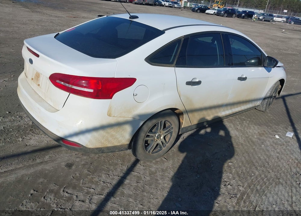 2017 FORD FOCUS VIN: 1FADP3E22HL336547