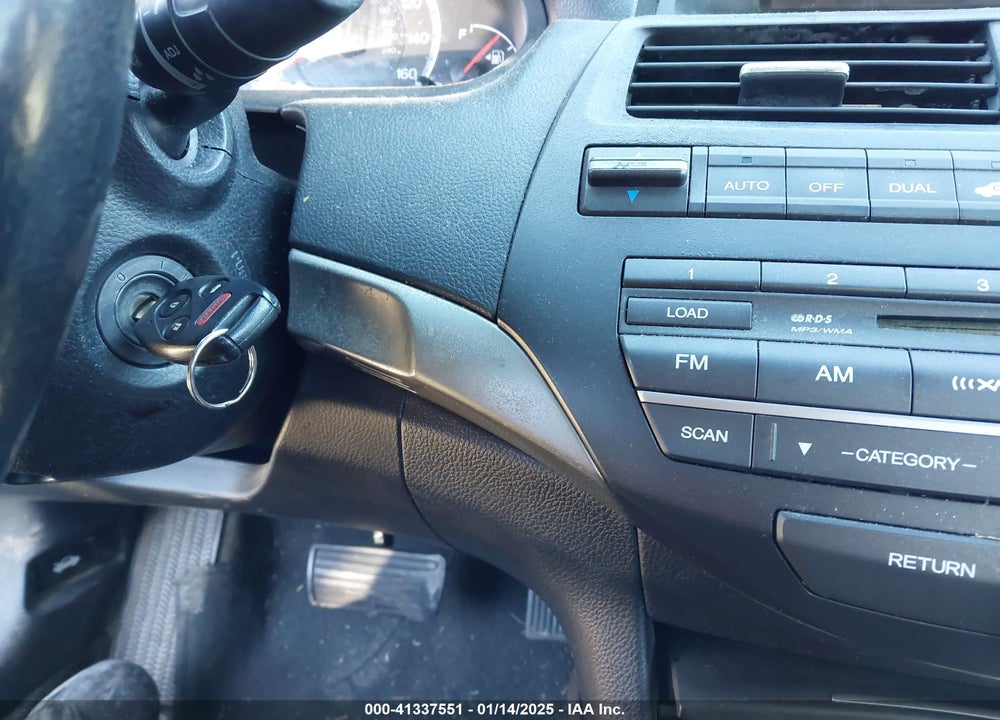 2009 HONDA ACCORD VIN: 1HGCP26869A116863